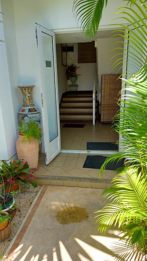 Tropical Palms Apartment Mauritius Pointe aux Canonniers Luaran gambar